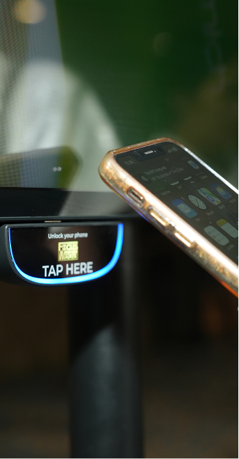Chạm NFC